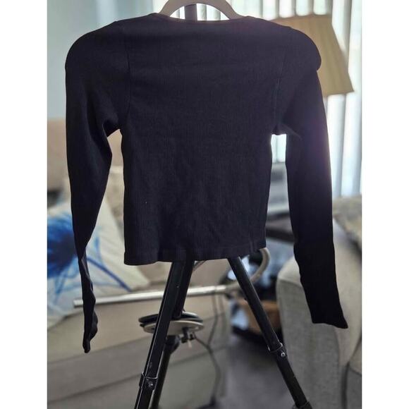 Chic Black OQQ Long Sleeve Crop Top/NEW Medium - Picture 3 of 5